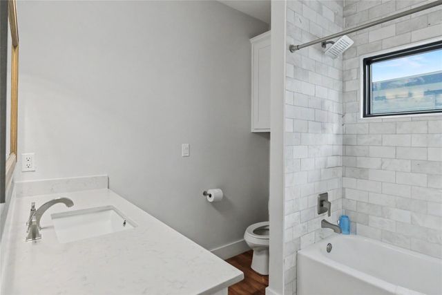2506 E Cesar Chavez ST, Austin, TX 78702