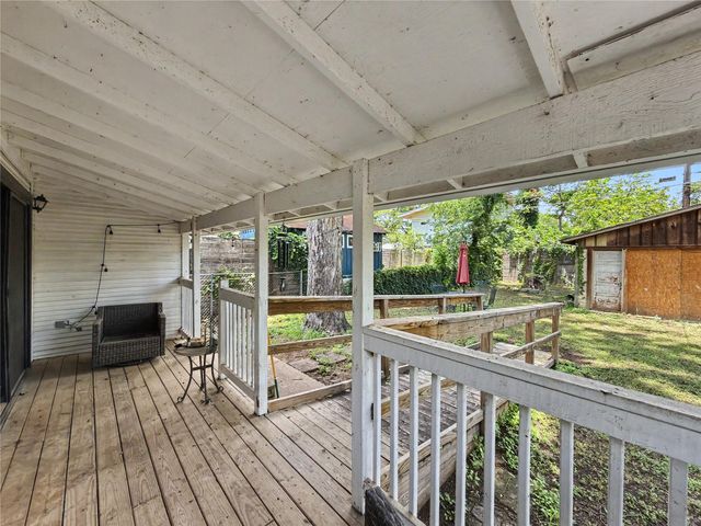 2506 E Cesar Chavez ST, Austin, TX 78702