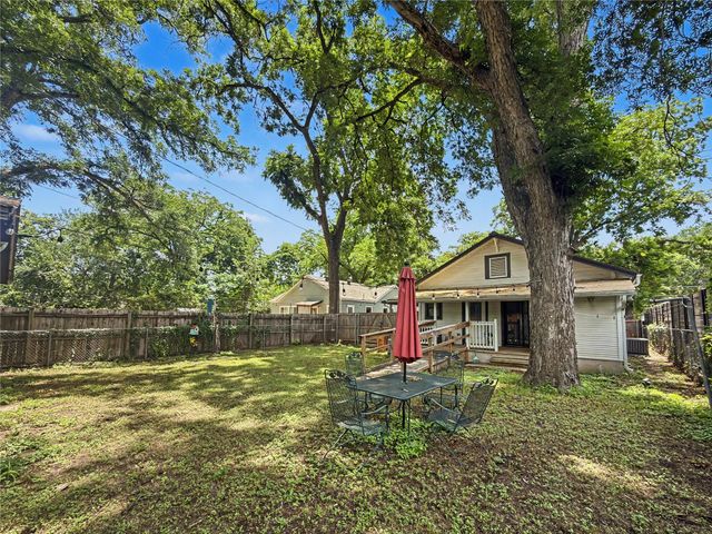 2506 E Cesar Chavez ST, Austin, TX 78702