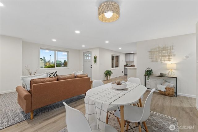 135 117th Street S, Tacoma, WA 98444