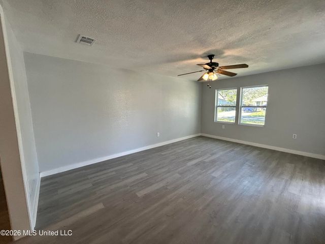 2004 47th Avenue, A, Gulfport, MS 39501