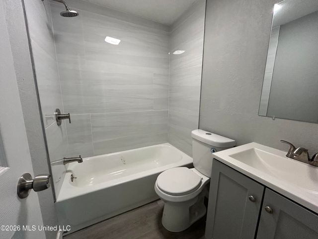 2004 47th Avenue, A, Gulfport, MS 39501