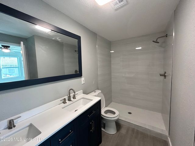 2004 47th Avenue, A, Gulfport, MS 39501