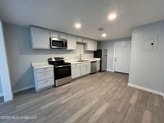 2004 47th Avenue, A, Gulfport, MS 39501
