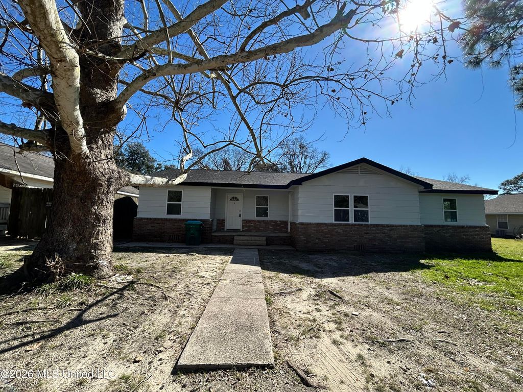 2004 47th Avenue, A, Gulfport, MS 39501