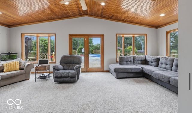 2620 N Richard Drive, Shelbyville, IN 46176