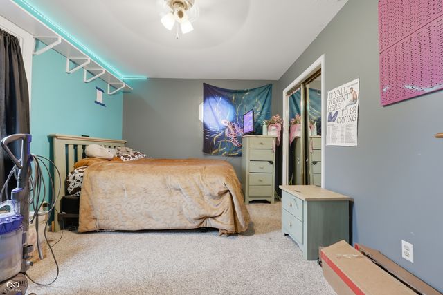 2620 N Richard Drive, Shelbyville, IN 46176