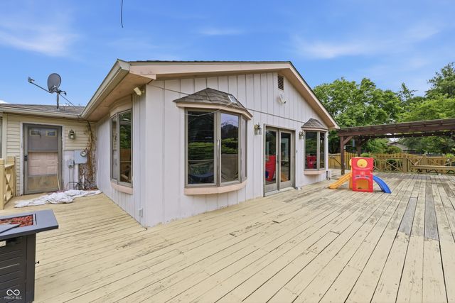 2620 N Richard Drive, Shelbyville, IN 46176