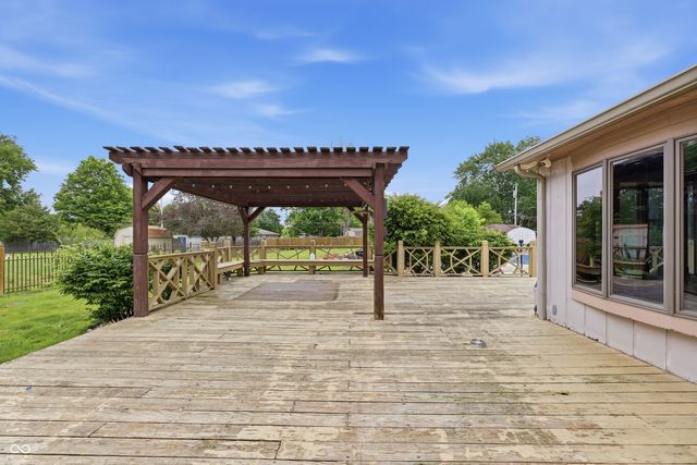 2620 N Richard Drive, Shelbyville, IN 46176