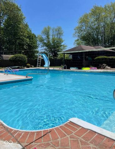 2620 N Richard Drive, Shelbyville, IN 46176