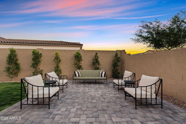 4823 W FLAT IRON Court, Queen Creek, AZ 85144