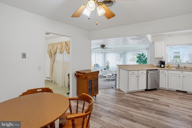 30 BERTRAND DR, Dover, DE 19904