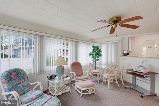 30 BERTRAND DR, Dover, DE 19904