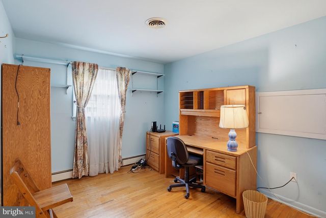 30 BERTRAND DR, Dover, DE 19904