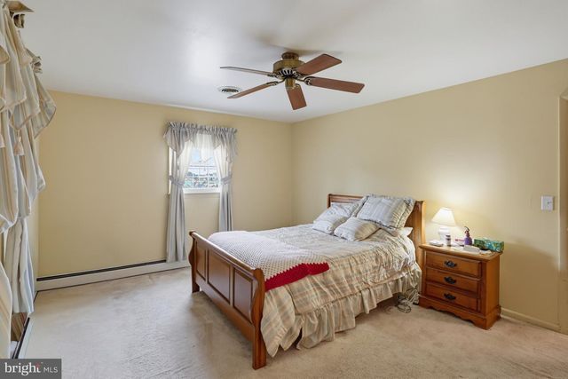 30 BERTRAND DR, Dover, DE 19904