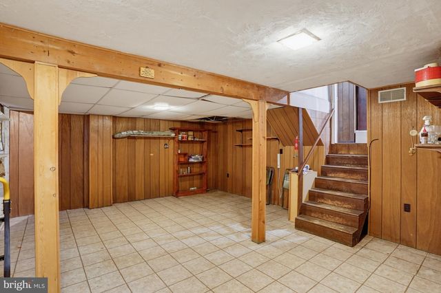 30 BERTRAND DR, Dover, DE 19904