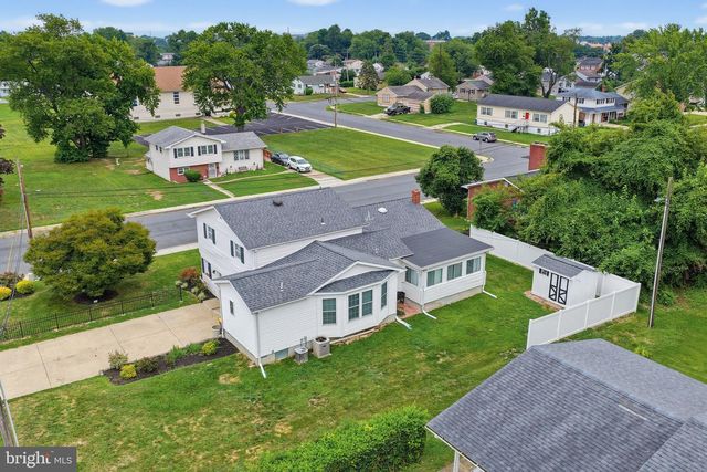 30 BERTRAND DR, Dover, DE 19904