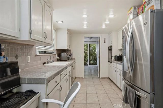 18670 Maple Leaf Court, Hidden Valley Lake, CA 95467