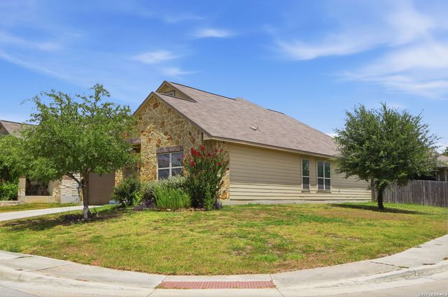 726 GRAY CLOUD DR, New Braunfels, TX 78130