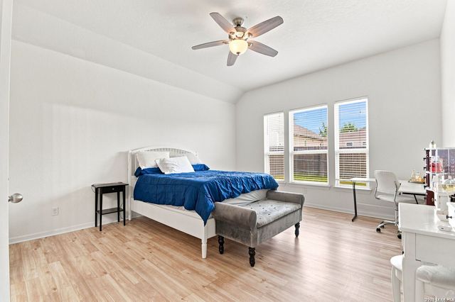 726 GRAY CLOUD DR, New Braunfels, TX 78130