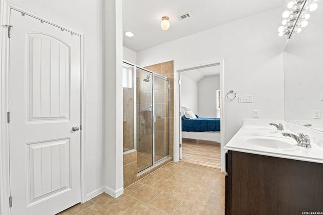 726 GRAY CLOUD DR, New Braunfels, TX 78130
