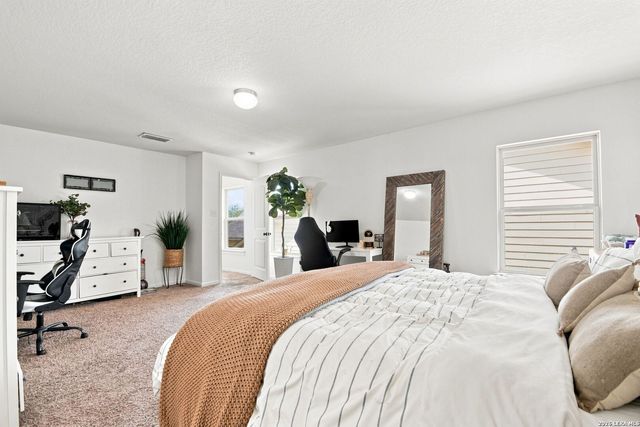 726 GRAY CLOUD DR, New Braunfels, TX 78130