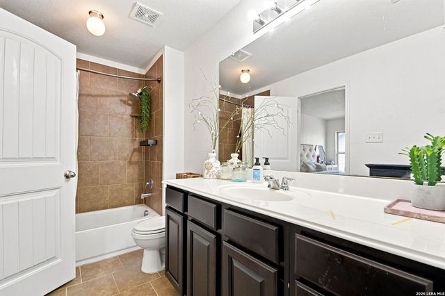 726 GRAY CLOUD DR, New Braunfels, TX 78130