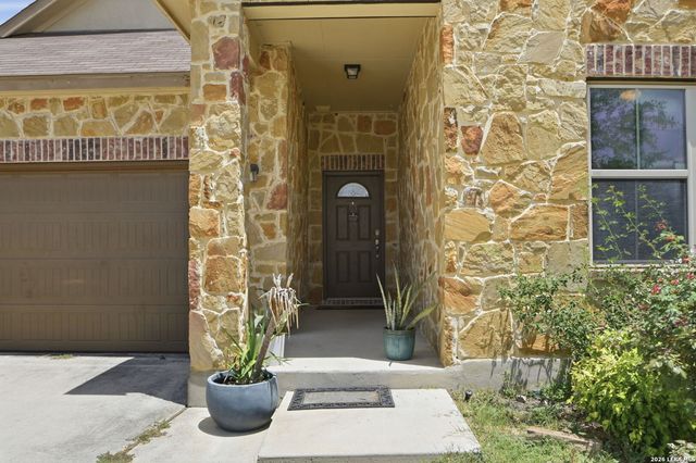 726 GRAY CLOUD DR, New Braunfels, TX 78130