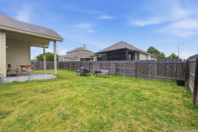 726 GRAY CLOUD DR, New Braunfels, TX 78130