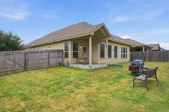 726 GRAY CLOUD DR, New Braunfels, TX 78130