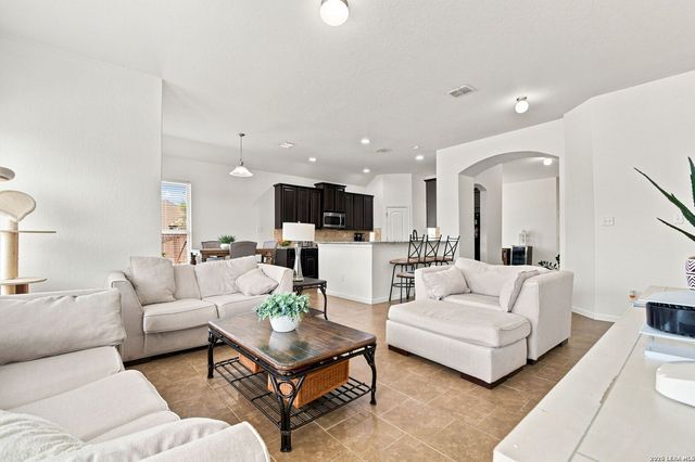 726 GRAY CLOUD DR, New Braunfels, TX 78130