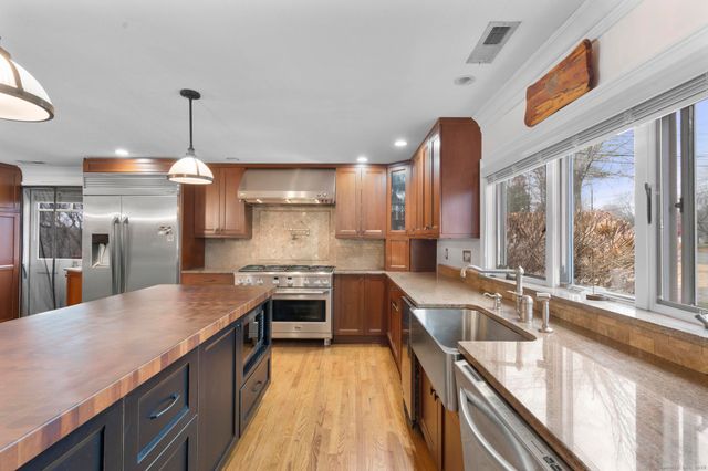 57 Gray Rock Road, Trumbull, CT 06611