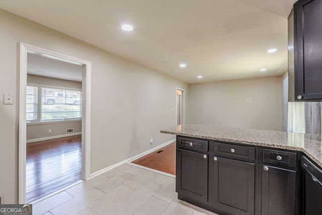 1157 Helen Street, Morrow, GA 30260