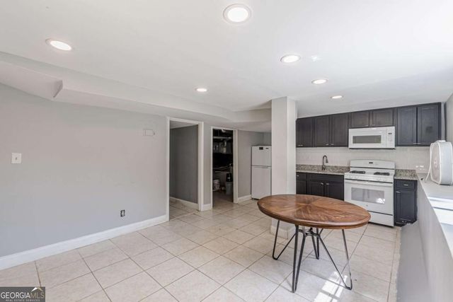 1157 Helen Street, Morrow, GA 30260