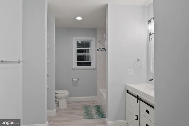 13112 LAUREL GLEN RD, Clifton, VA 20124