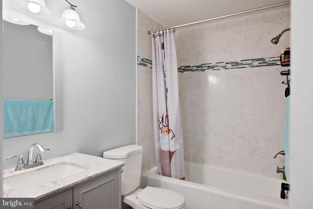 13112 LAUREL GLEN RD, Clifton, VA 20124