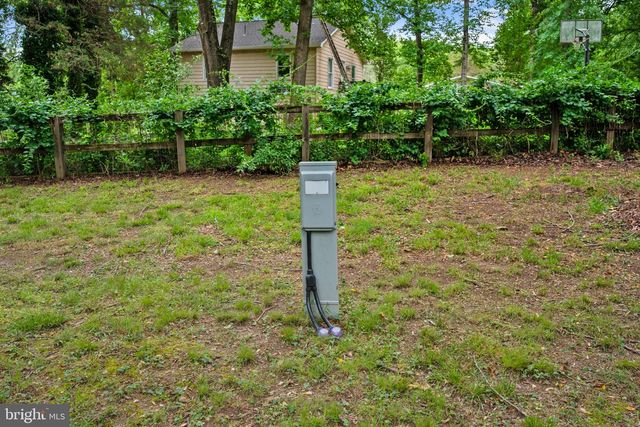 13112 LAUREL GLEN RD, Clifton, VA 20124