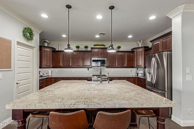 2738 E CHERRY HILL Drive, Gilbert, AZ 85298