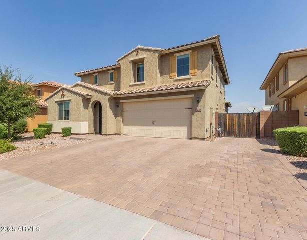 2738 E CHERRY HILL Drive, Gilbert, AZ 85298