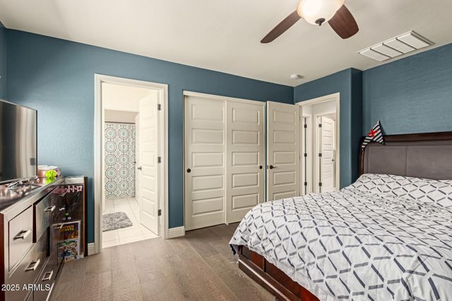 2738 E CHERRY HILL Drive, Gilbert, AZ 85298