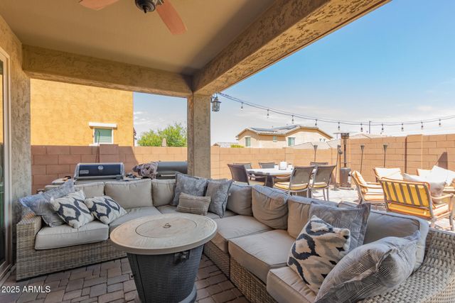 2738 E CHERRY HILL Drive, Gilbert, AZ 85298