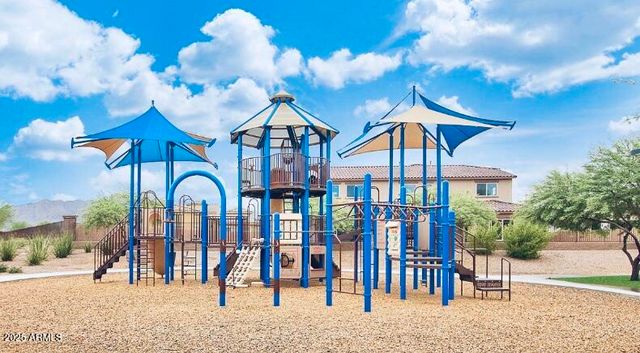 2738 E CHERRY HILL Drive, Gilbert, AZ 85298