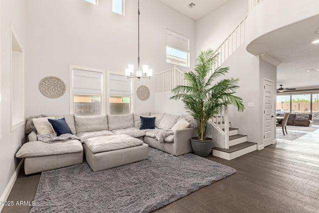 2738 E CHERRY HILL Drive, Gilbert, AZ 85298