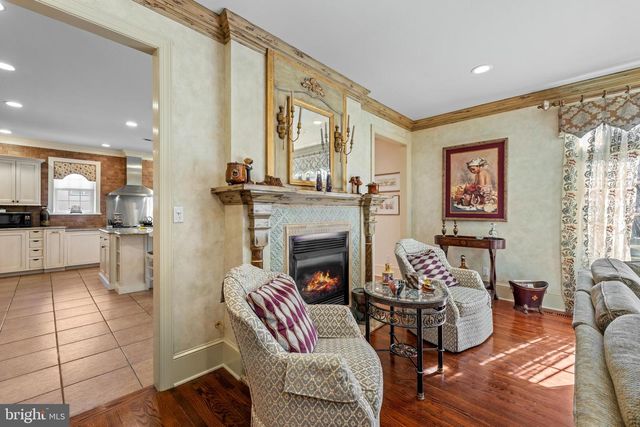 825 HAGYS FORD RD, Penn Valley, PA 19072