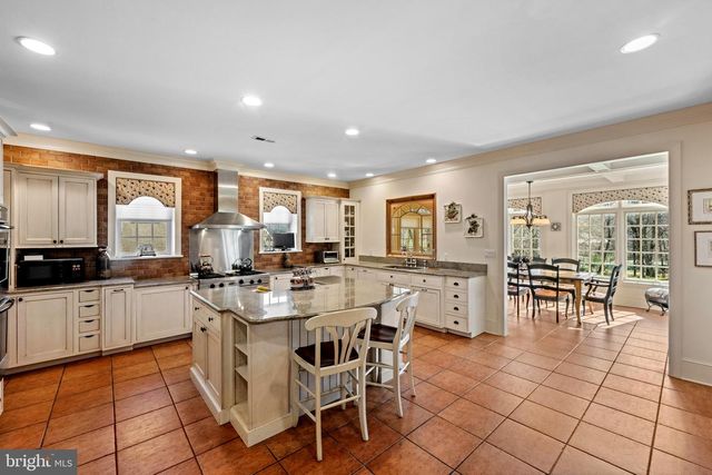 825 HAGYS FORD RD, Penn Valley, PA 19072