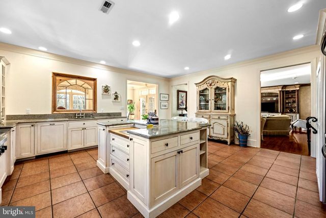 825 HAGYS FORD RD, Penn Valley, PA 19072