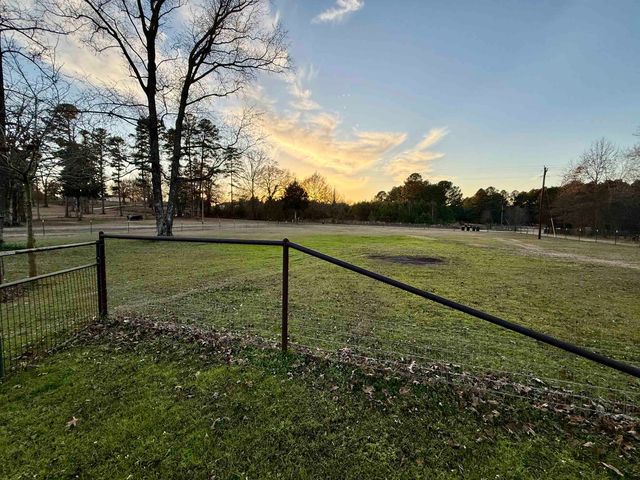 16310 County Road 373, Gladewater, TX 75647