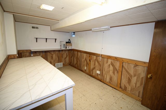 10756 S Albany Avenue, Chicago, IL 60655