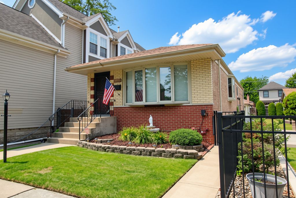 10756 S Albany Avenue, Chicago, IL 60655