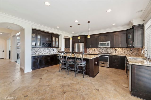 3939 Holly Springs, Corona, CA 92881